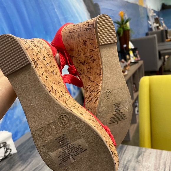 Mossimo Wedges - Picture 4 of 13